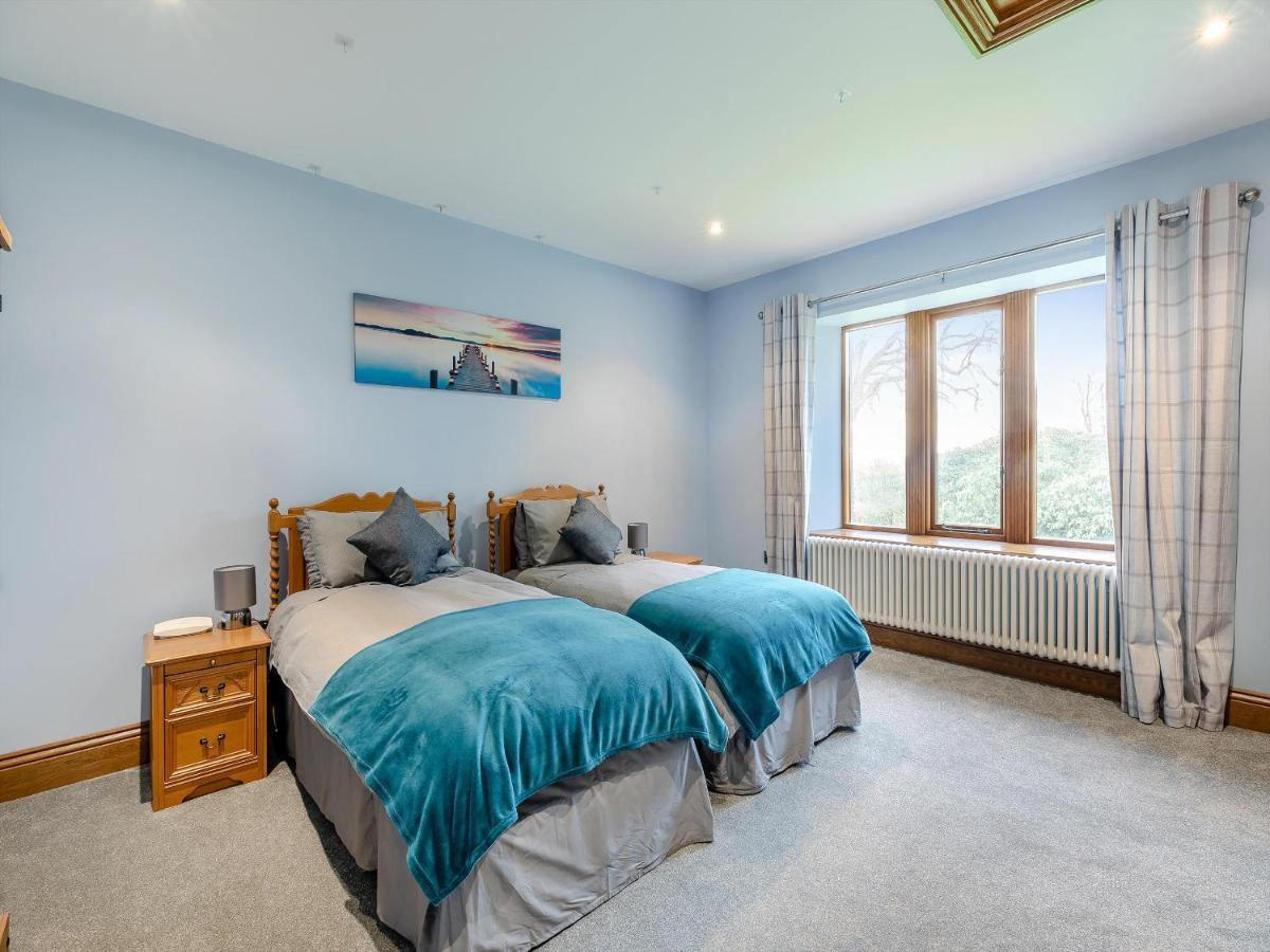 Buntingfield Farmhouse Villa Ashover Exterior photo